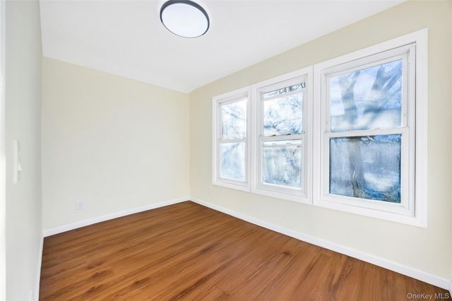 100-35 204th Street, Hollis, NY 11423