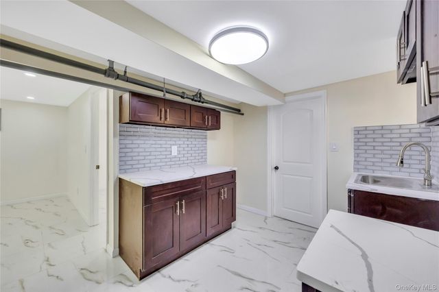 100-35 204th Street, Hollis, NY 11423