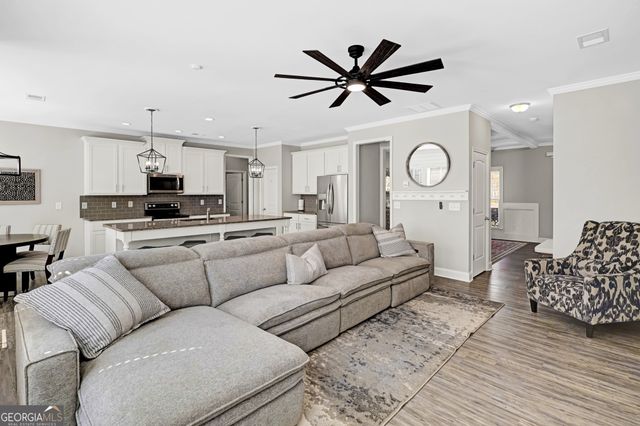 125 Clear Springs Drive, Jackson, GA 30233