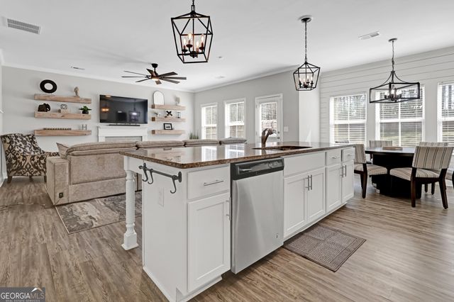 125 Clear Springs Drive, Jackson, GA 30233