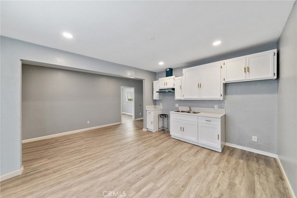 Image 10 of property listing at 1222 E 103rd, Los Angeles, CA 90002