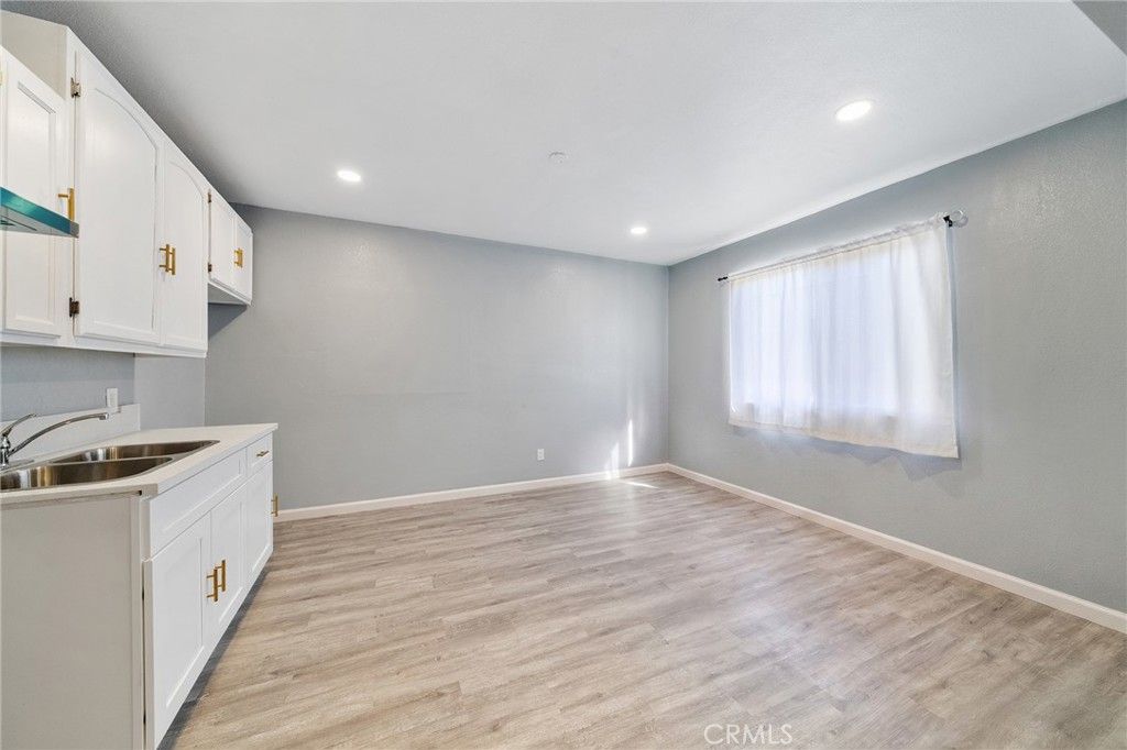 Image 13 of property listing at 1222 E 103rd, Los Angeles, CA 90002