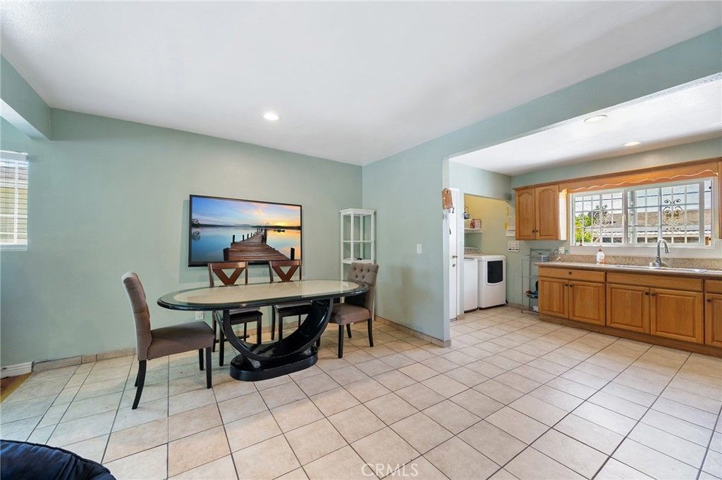Image 26 of property listing at 1222 E 103rd, Los Angeles, CA 90002
