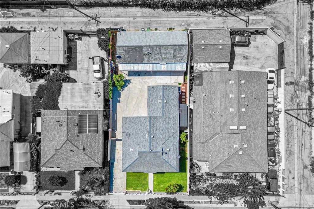 Image 37 of property listing at 1222 E 103rd, Los Angeles, CA 90002