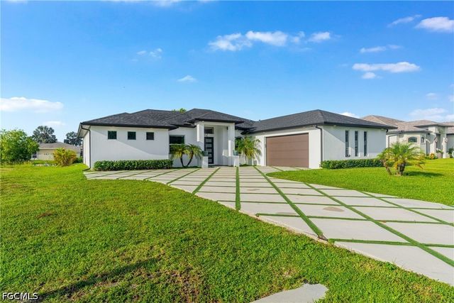 1902 NE 6th ST, Cape Coral, FL 33909