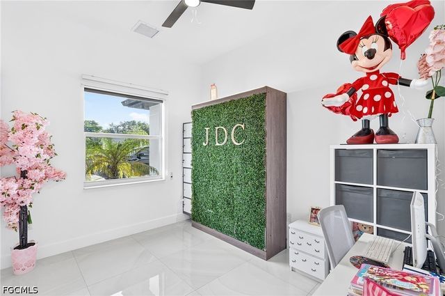1902 NE 6th ST, Cape Coral, FL 33909