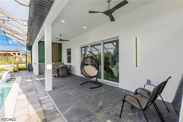 1902 NE 6th ST, Cape Coral, FL 33909