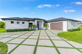 1902 NE 6th ST, Cape Coral, FL 33909