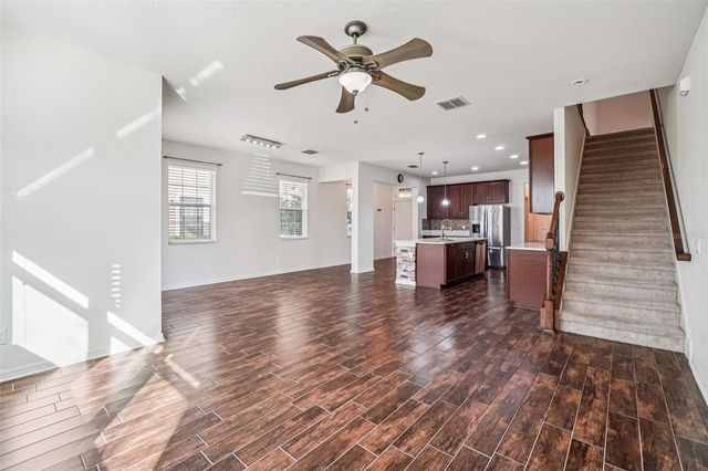 11540 CROWNED SPARROW LANE, Tampa, FL 33626