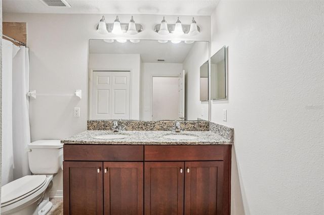 11540 CROWNED SPARROW LANE, Tampa, FL 33626