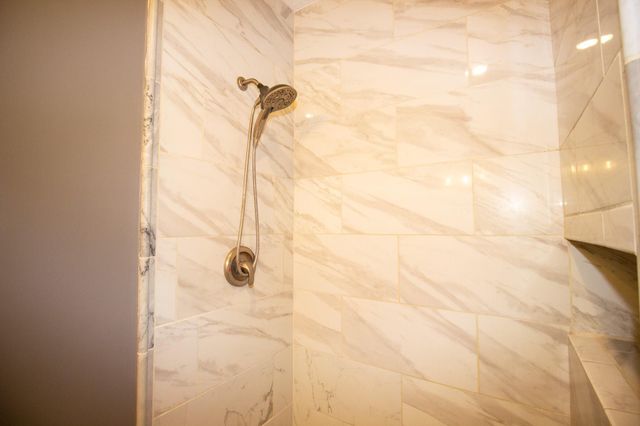 1245 4th St, Hempstead, TX 77445