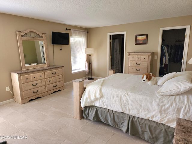 260 Bayberry Lakes Boulevard, Daytona Beach, FL 32124