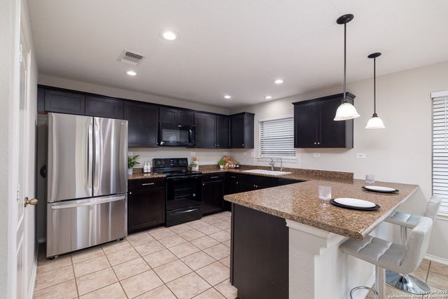 243 Pleasanton Spring, San Antonio, TX 78221