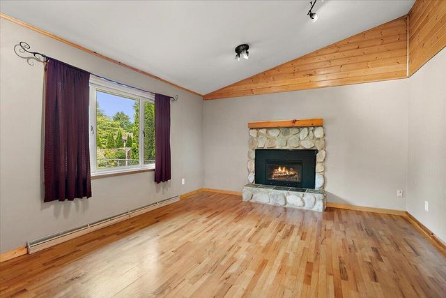 5866 Ponderosa Drive, Stevensville, MI 49127