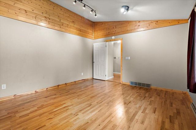 5866 Ponderosa Drive, Stevensville, MI 49127