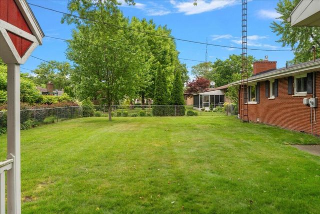 5866 Ponderosa Drive, Stevensville, MI 49127