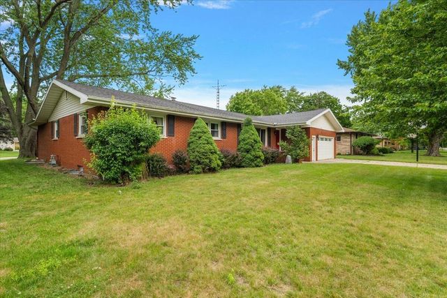 5866 Ponderosa Drive, Stevensville, MI 49127