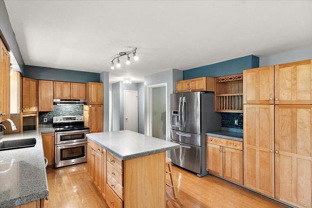 5866 Ponderosa Drive, Stevensville, MI 49127