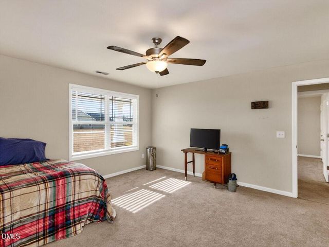 199 Sandcastle Lane, Four Oaks, NC 27524