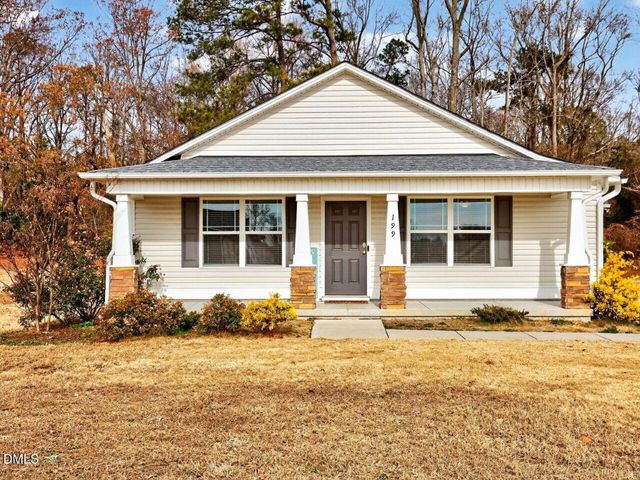 199 Sandcastle Lane, Four Oaks, NC 27524
