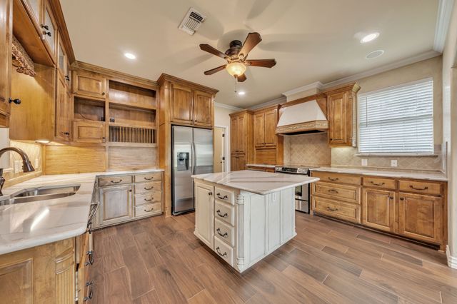 3809 Sumner Court, Sherman, TX 75090