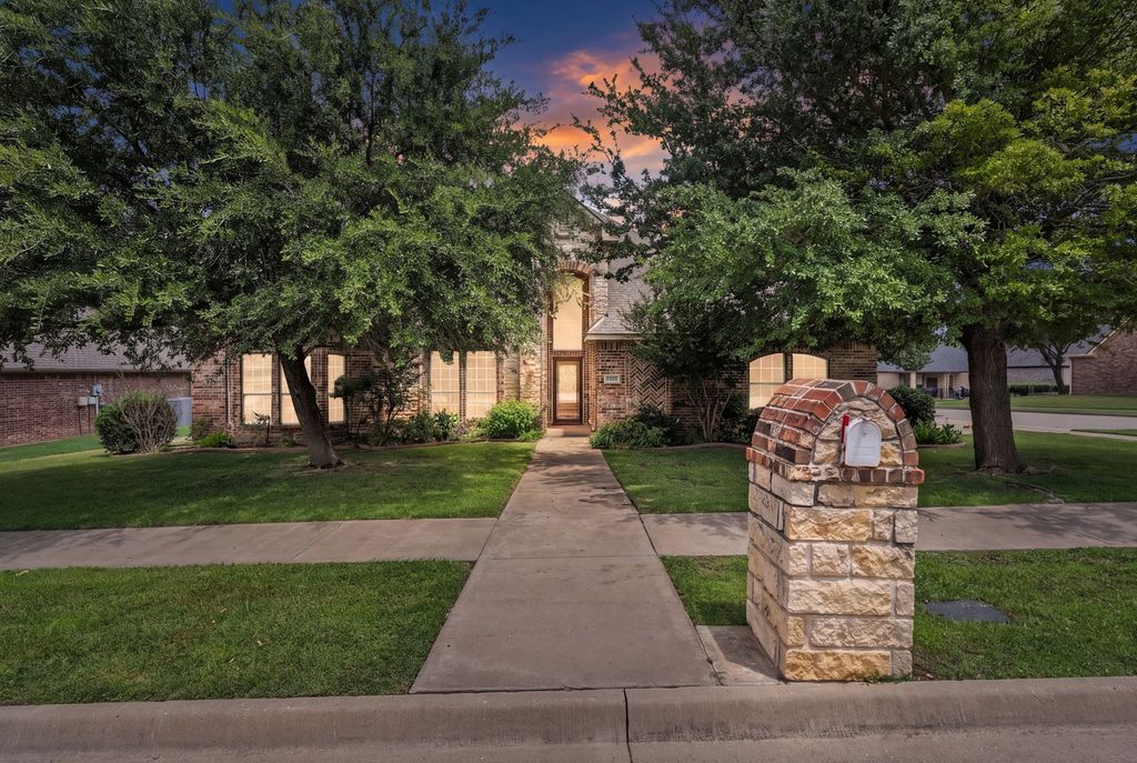 3809 Sumner Court, Sherman, TX 75090