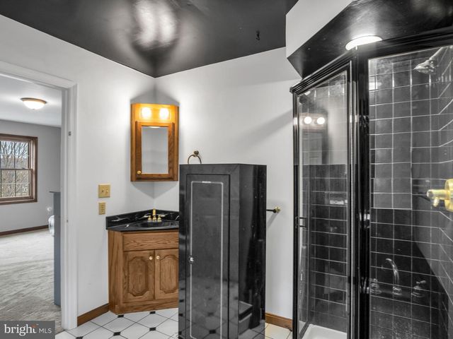 7 CLEAR SPRINGS RD, Dillsburg, PA 17019