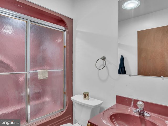 7 CLEAR SPRINGS RD, Dillsburg, PA 17019