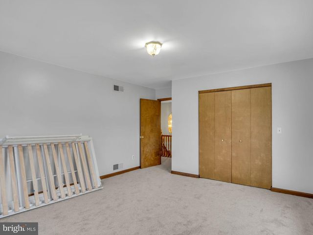 7 CLEAR SPRINGS RD, Dillsburg, PA 17019