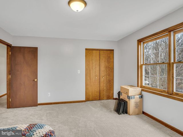 7 CLEAR SPRINGS RD, Dillsburg, PA 17019