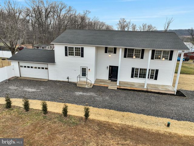 7 CLEAR SPRINGS RD, Dillsburg, PA 17019