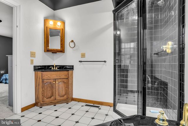 7 CLEAR SPRINGS RD, Dillsburg, PA 17019