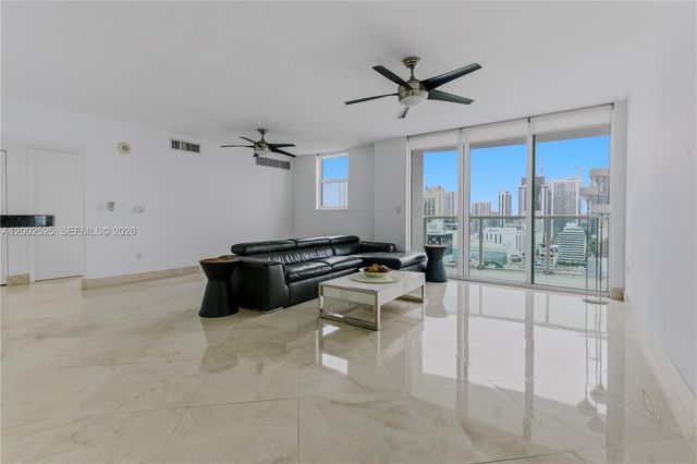 31 SE 5th St 2301, Miami, FL 33131