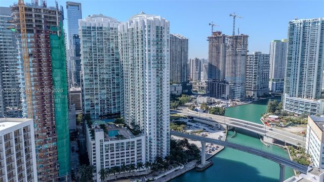31 SE 5th St 2301, Miami, FL 33131