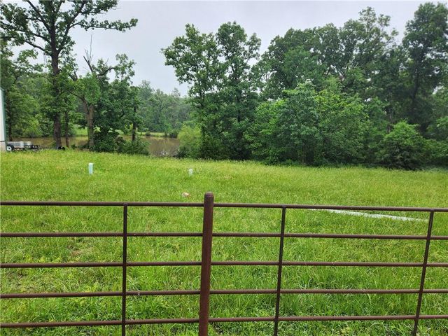 10909 7 Highway, Clinton, MO 64735