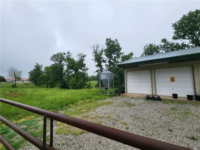 10909 7 Highway, Clinton, MO 64735
