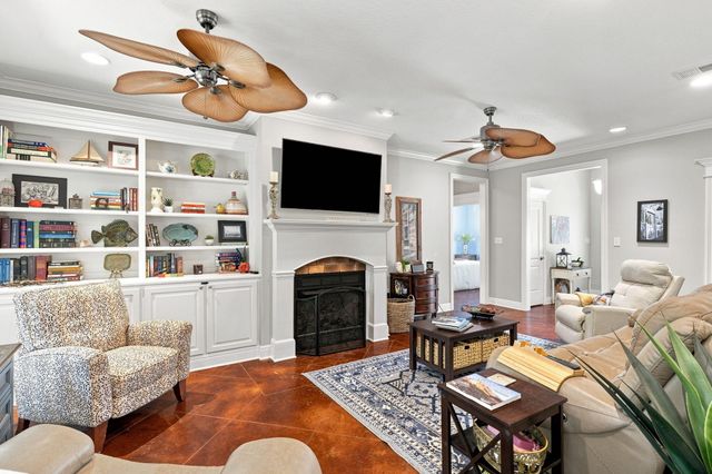 26 Cambrooke, Hattiesburg, MS 39402