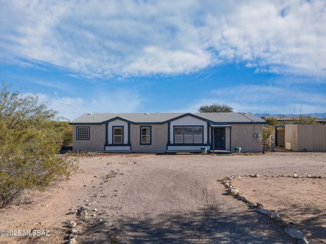 11745 S Kicking Horse Place, Vail, AZ 85641