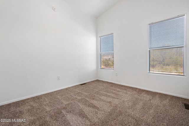 11745 S Kicking Horse Place, Vail, AZ 85641