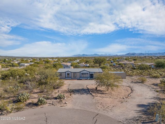 11745 S Kicking Horse Place, Vail, AZ 85641