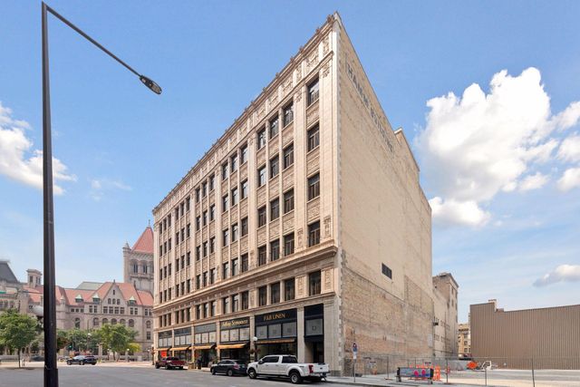 350 Saint Peter Street 908, Saint Paul, MN 55102
