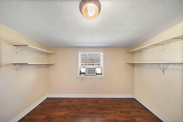 29115 Cherokee Lane, Waller, TX 77484