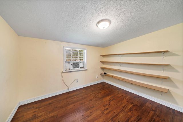 29115 Cherokee Lane, Waller, TX 77484