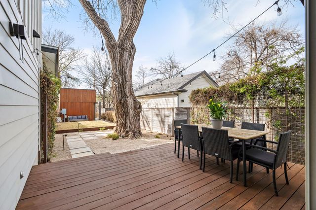 1124 Linden ST B, Austin, TX 78702