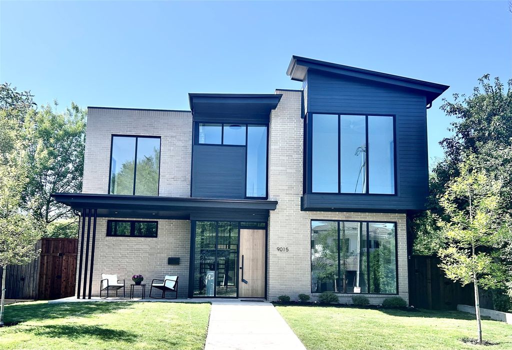 9015 Daytonia Avenue, Dallas, TX 75218