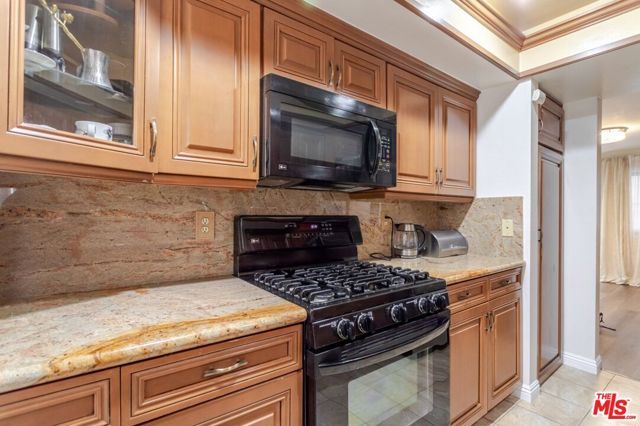 330 Burchett Street 206, Glendale, CA 91203