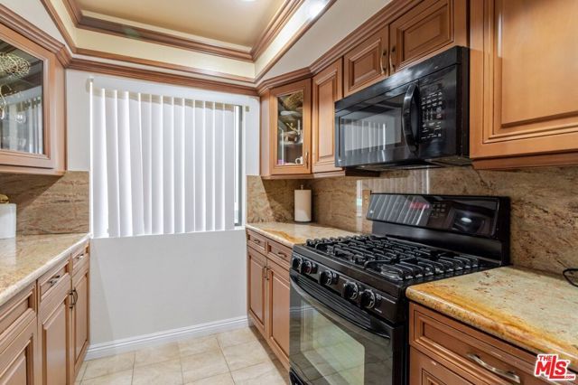 330 Burchett Street 206, Glendale, CA 91203