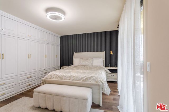 330 Burchett Street 206, Glendale, CA 91203