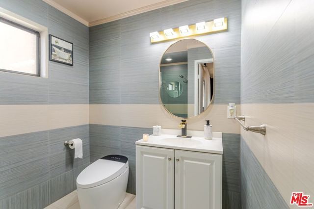 330 Burchett Street 206, Glendale, CA 91203