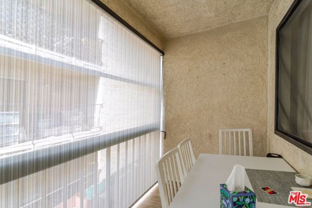 330 Burchett Street 206, Glendale, CA 91203